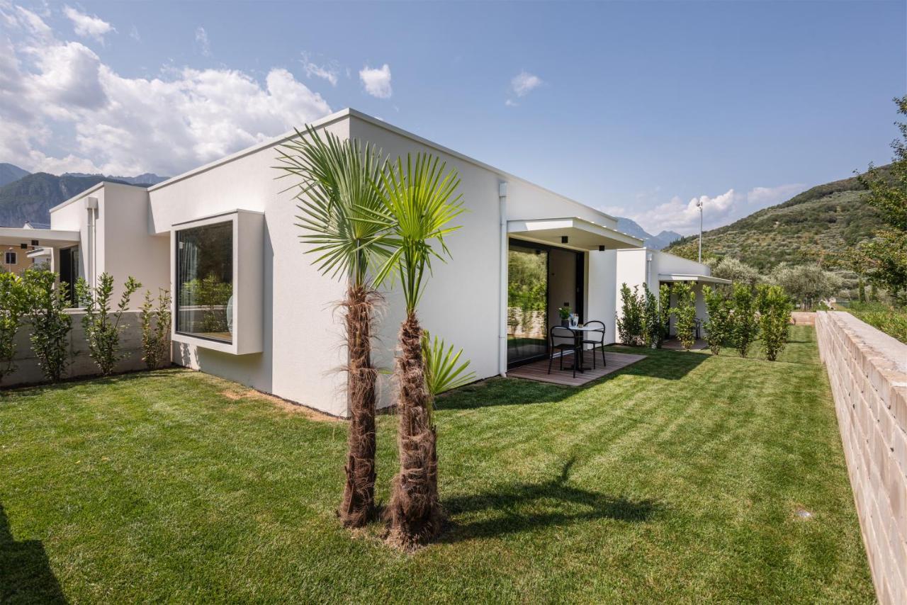 Bed and Breakfast Oleeva Garda Living - Adults Only Рива-дель-Гарда Экстерьер фото
