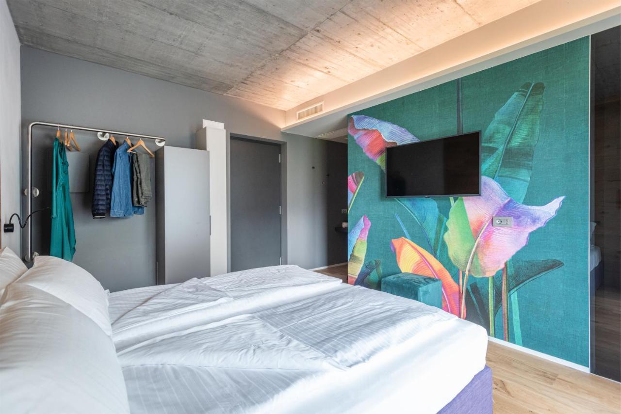 Bed and Breakfast Oleeva Garda Living - Adults Only Рива-дель-Гарда Экстерьер фото
